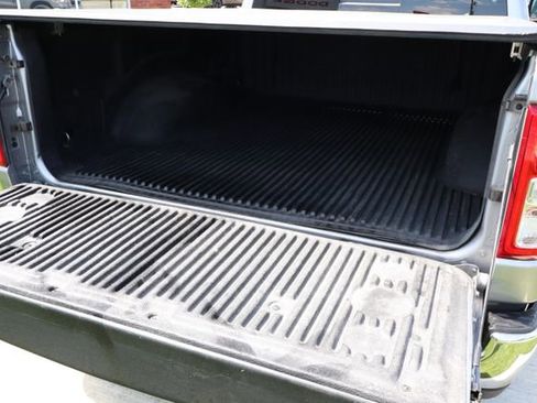 Used 2020 RAM 1500 Big Horn AWD/4WD image 32