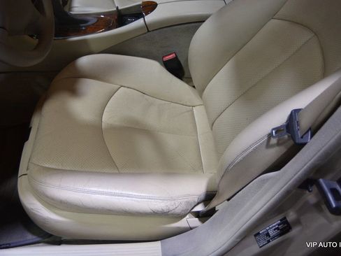 Used 2004 Mercedes-Benz E 320 Sedan image 15