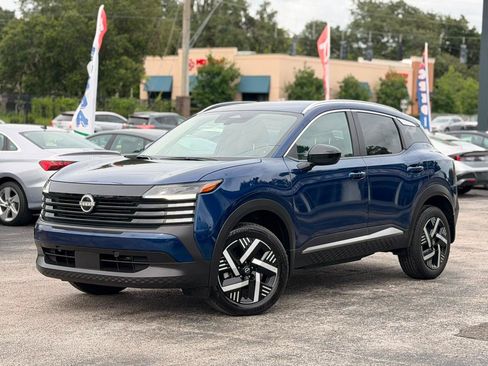 Used 2026 Nissan Kicks SV FWD image 1