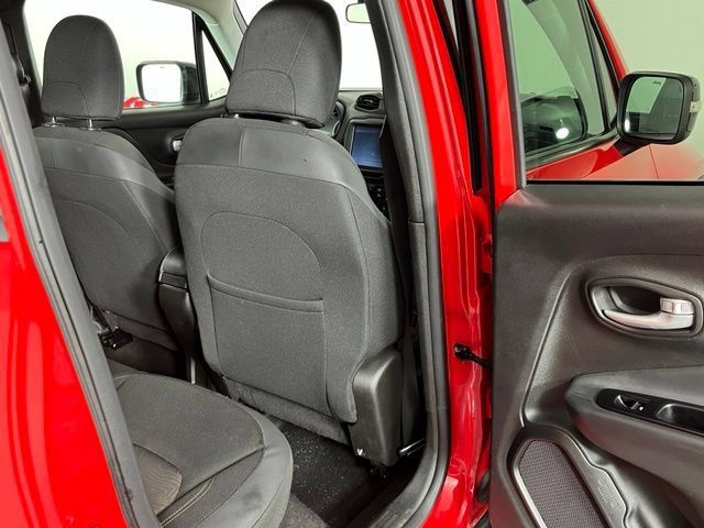 Used 2023 Jeep Renegade Latitude AWD/4WD image 28