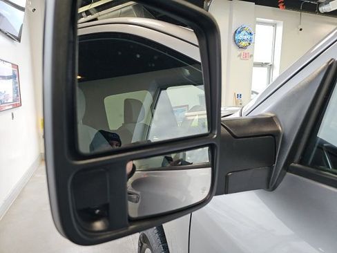 Used 2024 RAM 2500 Big Horn w/ Bed Utility Group image 10