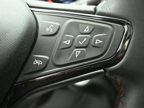 Used 2022 Chevrolet Equinox RS w/ LPO, Floor Liner Package image 14