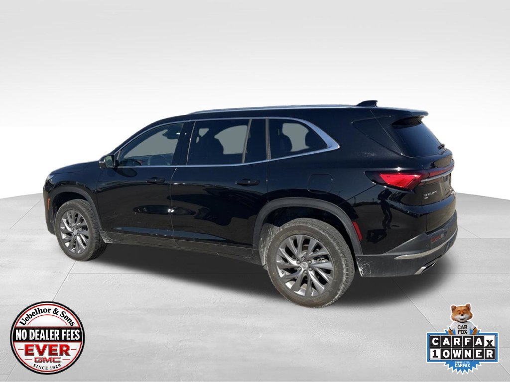 Used 2025 Buick Enclave Preferred AWD/4WD image 10