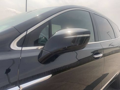 Used 2024 Buick Enclave Premium AWD/4WD image 12
