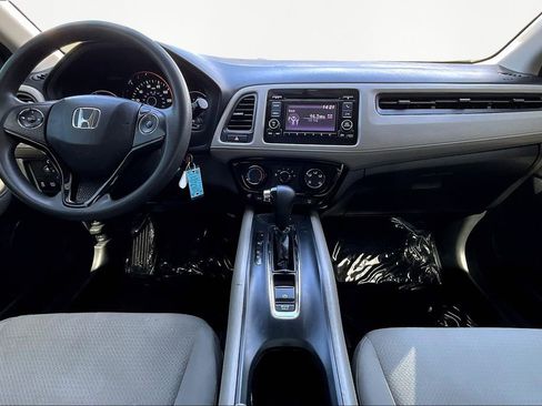 Used 2022 Honda HR-V LX image 15
