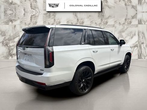 Certified 2024 Cadillac Escalade Sport w/ LPO, ONYX Package AWD/4WD image 5