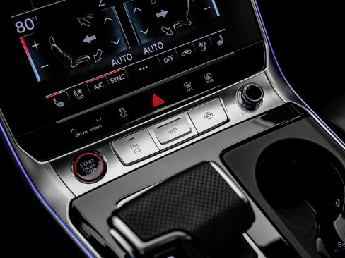 Used 2025 Audi RS 6 performance image 58