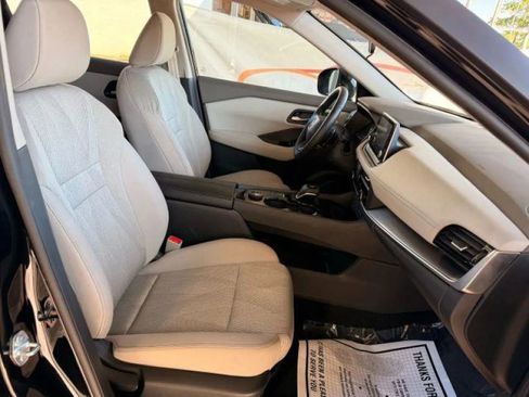 Used 2025 Nissan Rogue SV AWD/4WD image 23