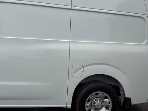 Used 2021 Nissan NV 2500 SV RWD image 21