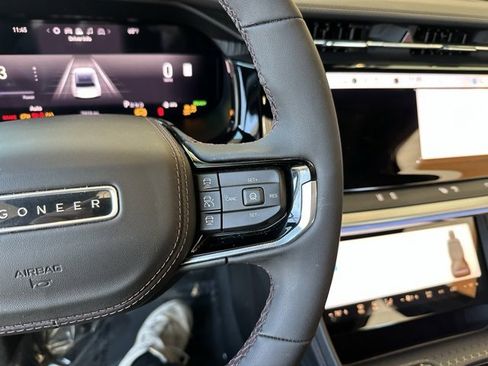 Used 2025 Jeep Wagoneer S Launch Edition image 28