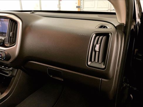 Used 2019 Chevrolet Colorado LT AWD/4WD image 15