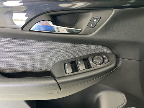 Used 2025 Chevrolet TrailBlazer LT w/ Driver Confidence Package image 20