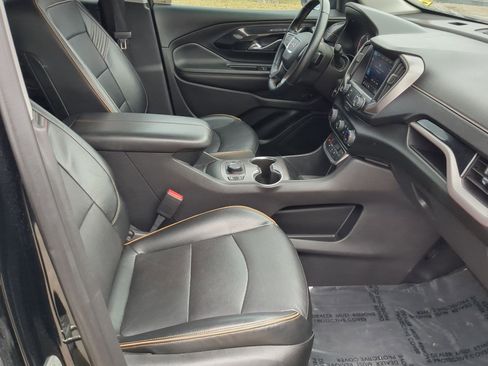 Used 2023 GMC Terrain AT4 image 30