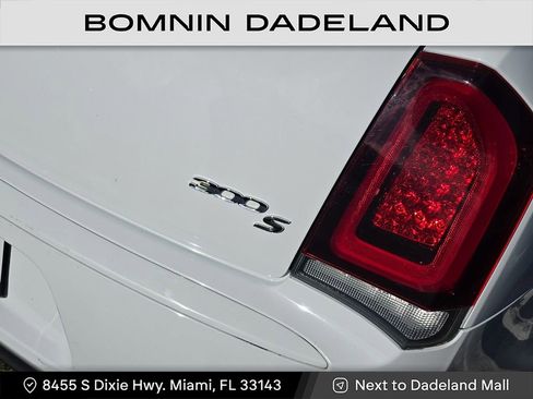 Used 2020 Chrysler 300 S image 7