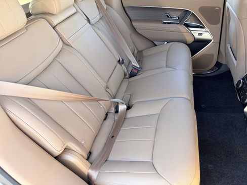 New 2026 Land Rover Range Rover SE AWD/4WD image 13