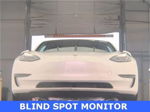 Used 2021 Tesla Model 3 Standard Range Plus image 5