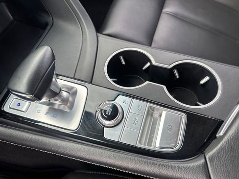 Used 2023 Genesis G70 2.0T RWD image 18