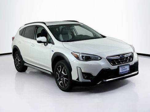 Used 2023 Subaru Crosstrek Hybrid w/ Moonroof Package w/Navigation AWD/4WD image 3