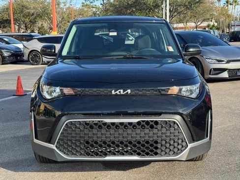 Certified 2025 Kia Soul LX image 8