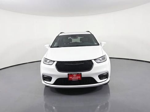 Used 2022 Chrysler Pacifica Limited w/ S Appearance Package AWD/4WD image 30