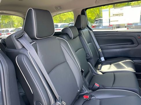 New 2026 Honda Odyssey Touring image 35