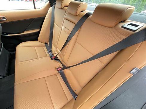 Used 2025 Lexus IS 350 F Sport RWD image 13