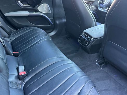 Certified 2023 Mercedes-Benz EQS 580 Black image 32