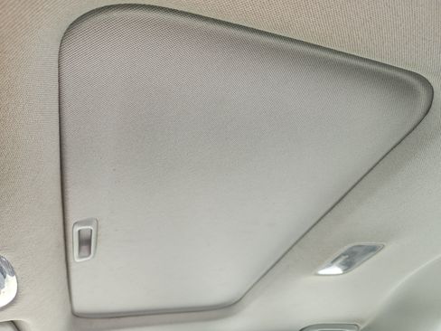 Used 2025 Hyundai Elantra Limited FWD image 27
