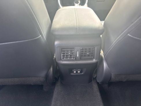 Certified 2021 Toyota RAV4 XLE Premium AWD/4WD image 25