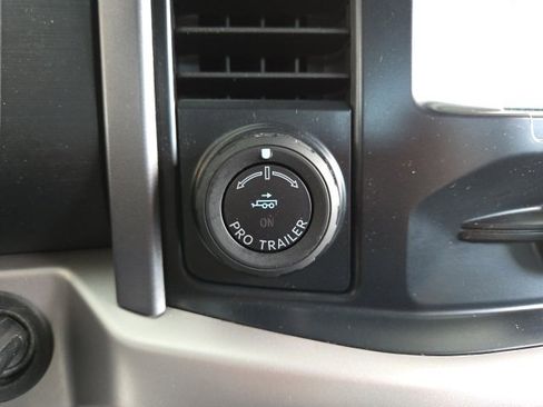 Used 2023 Ford F150 XLT w/ Trailer Tow Package image 10