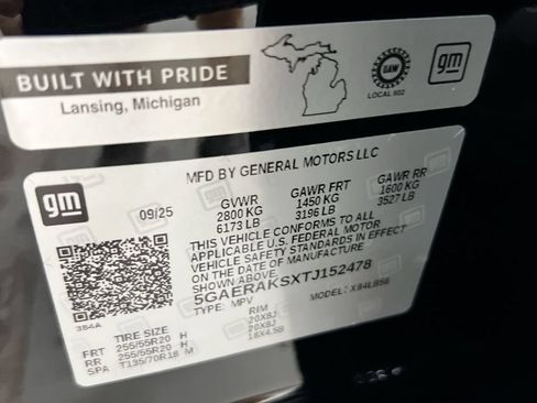 Used 2026 Buick Enclave Preferred FWD image 28