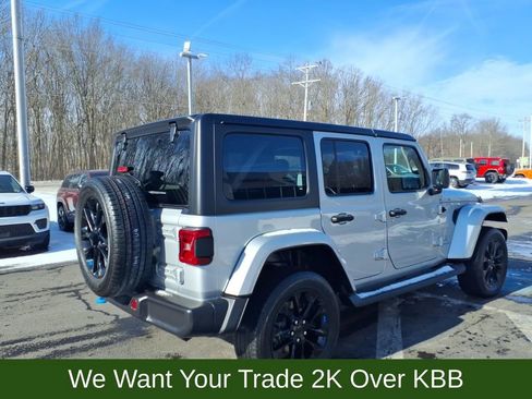 Used 2023 Jeep Wrangler Unlimited Sahara w/ Cold Weather Group image 6