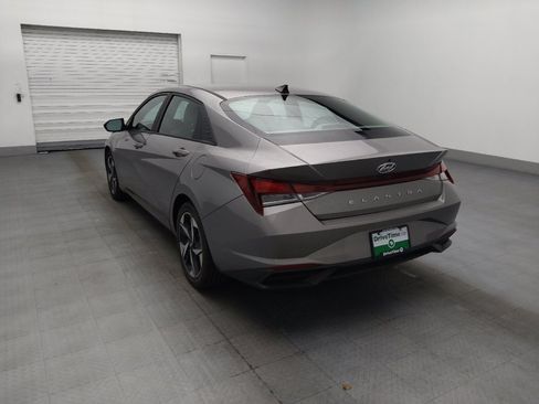 Used 2023 Hyundai Elantra SEL w/ Convenience Package FWD image 5