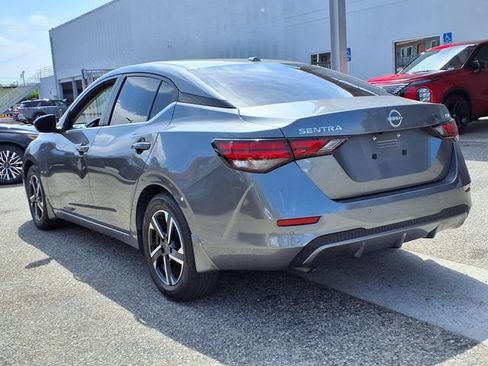 Used 2024 Nissan Sentra SV FWD image 3