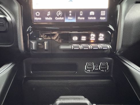 Used 2024 RAM 3500 Laramie w/ Night Edition image 10