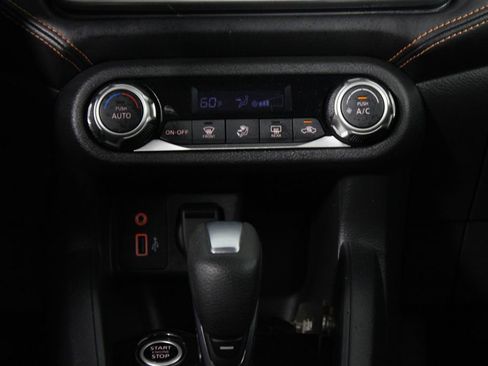 Certified 2022 Nissan Versa SR image 22