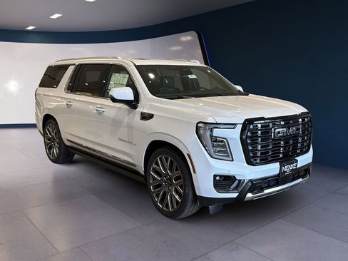 New 2026 GMC Yukon XL Denali Ultimate AWD/4WD image 1