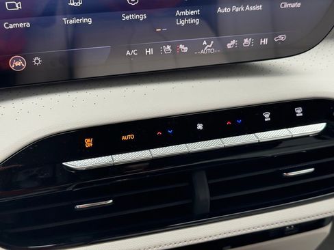 New 2026 Buick Enclave Avenir w/ Super Cruise Package image 33