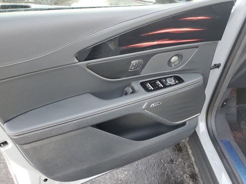 New 2026 Lincoln Nautilus Premier w/ Equipment Group 102A image 8