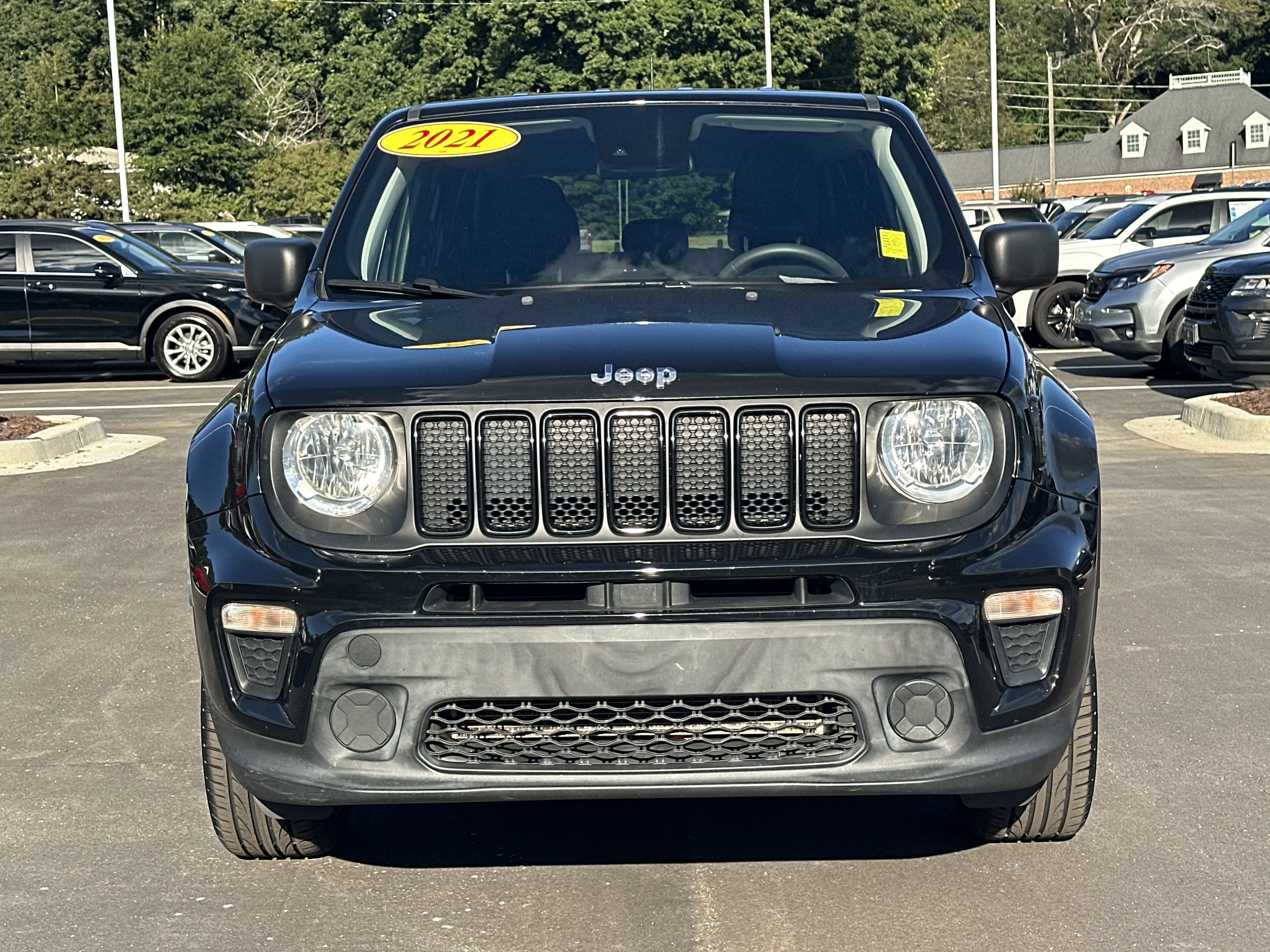 Used 2021 Jeep Renegade Sport AWD/4WD image 3