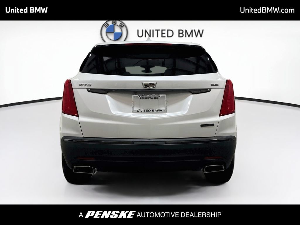 Used 2019 Cadillac XT5 Luxury w/ LPO, Black Ice Package FWD image 6