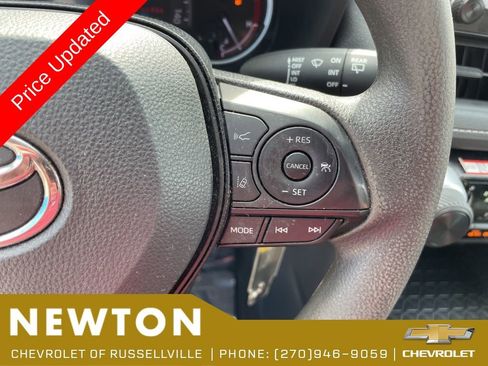 Used 2025 Toyota RAV4 LE FWD image 14