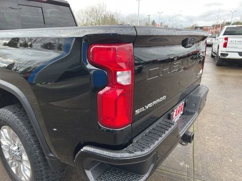 Used 2022 Chevrolet Silverado 3500 High Country image 27