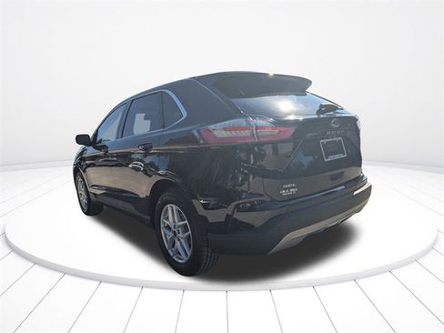 Used 2023 Ford Edge SEL image 6