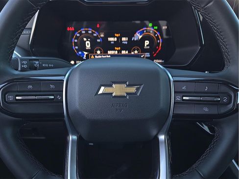 Used 2024 Chevrolet Colorado LT w/ LT Convenience Package II image 19