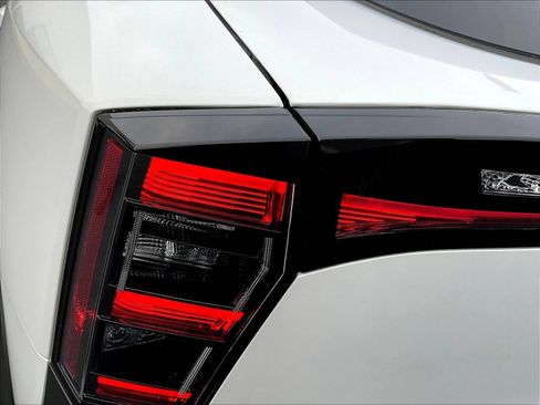 Certified 2025 Nissan Kicks SR AWD/4WD image 26