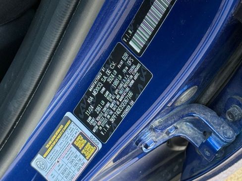 Used 2025 Kia K4 LXS image 31