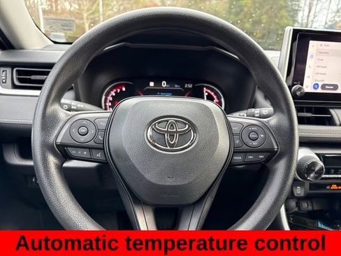 Used 2025 Toyota RAV4 XLE image 16