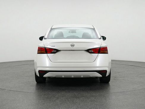 Used 2025 Nissan Altima 2.5 SV image 7