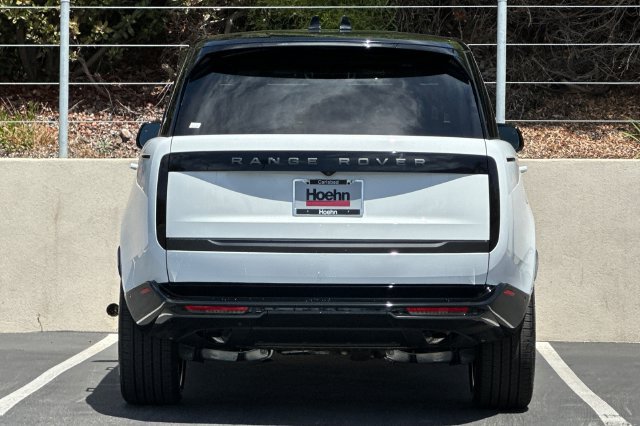 New 2026 Land Rover Range Rover Long Wheelbase SE AWD/4WD image 4